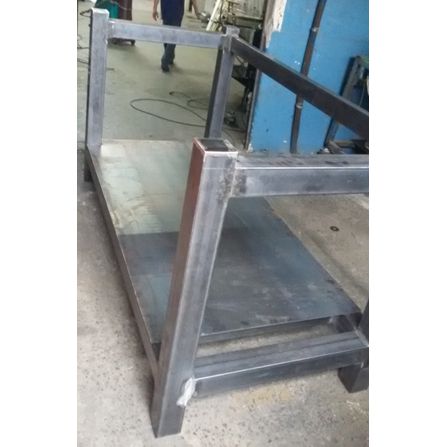 Hack reforçado para armazenamento de ferramental